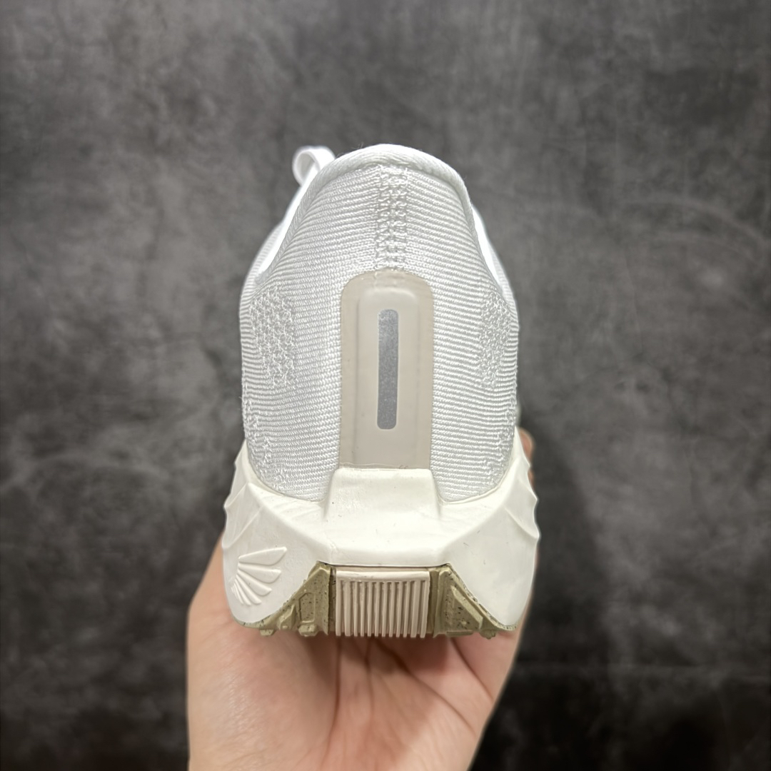 Nike Sneakers-98