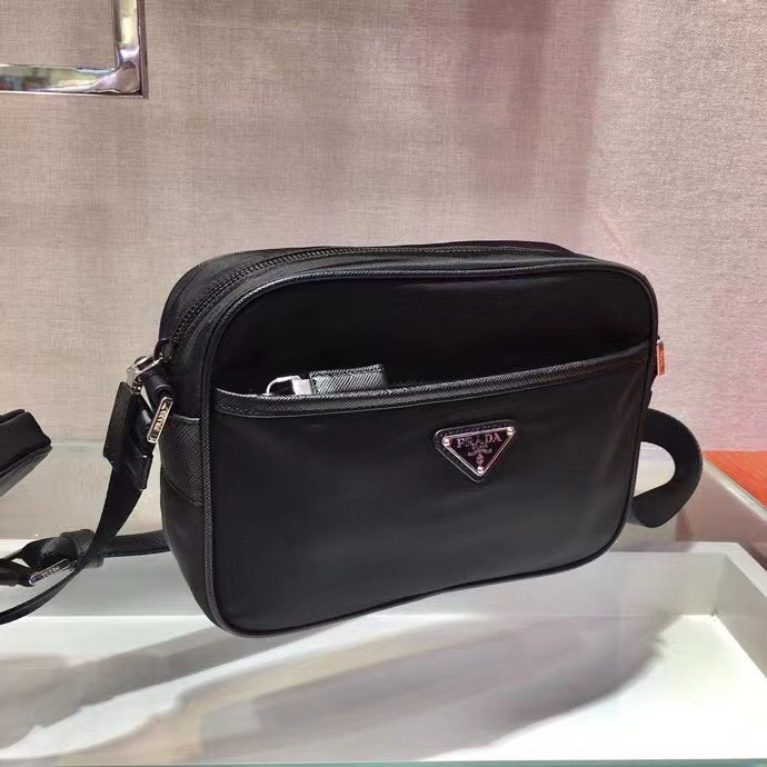 Prada bag-200
