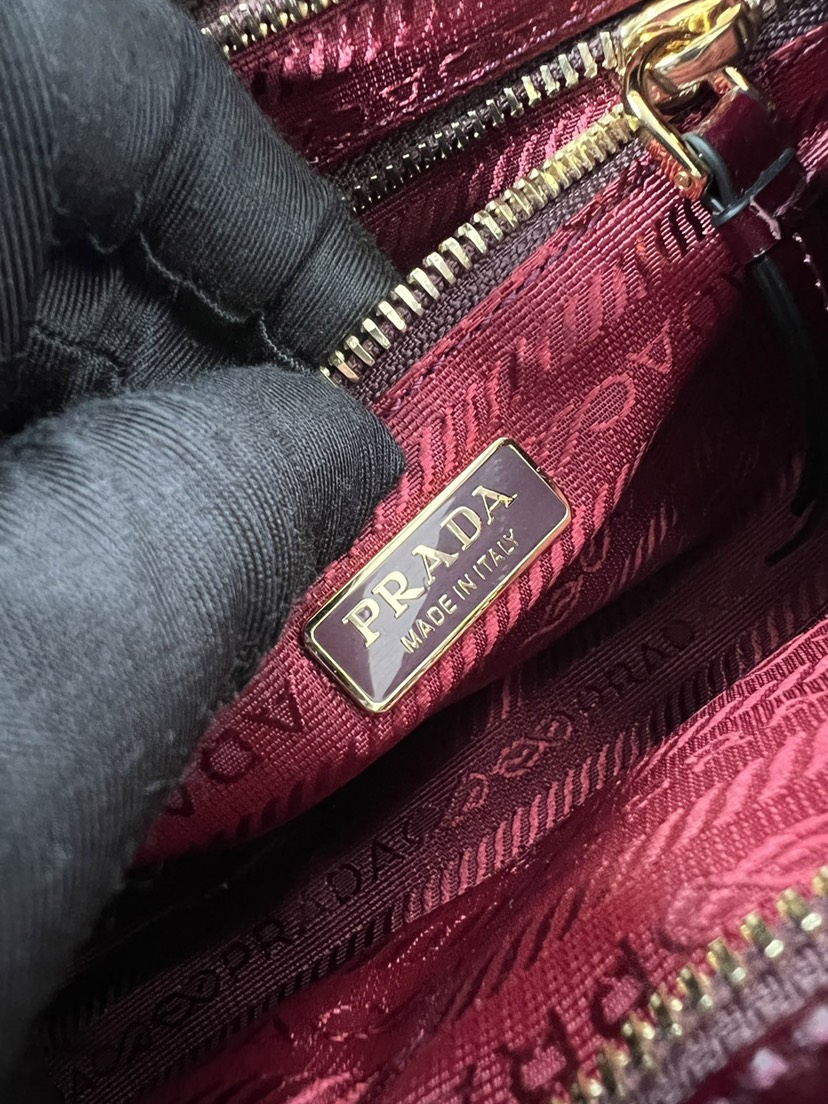Prada bag-203