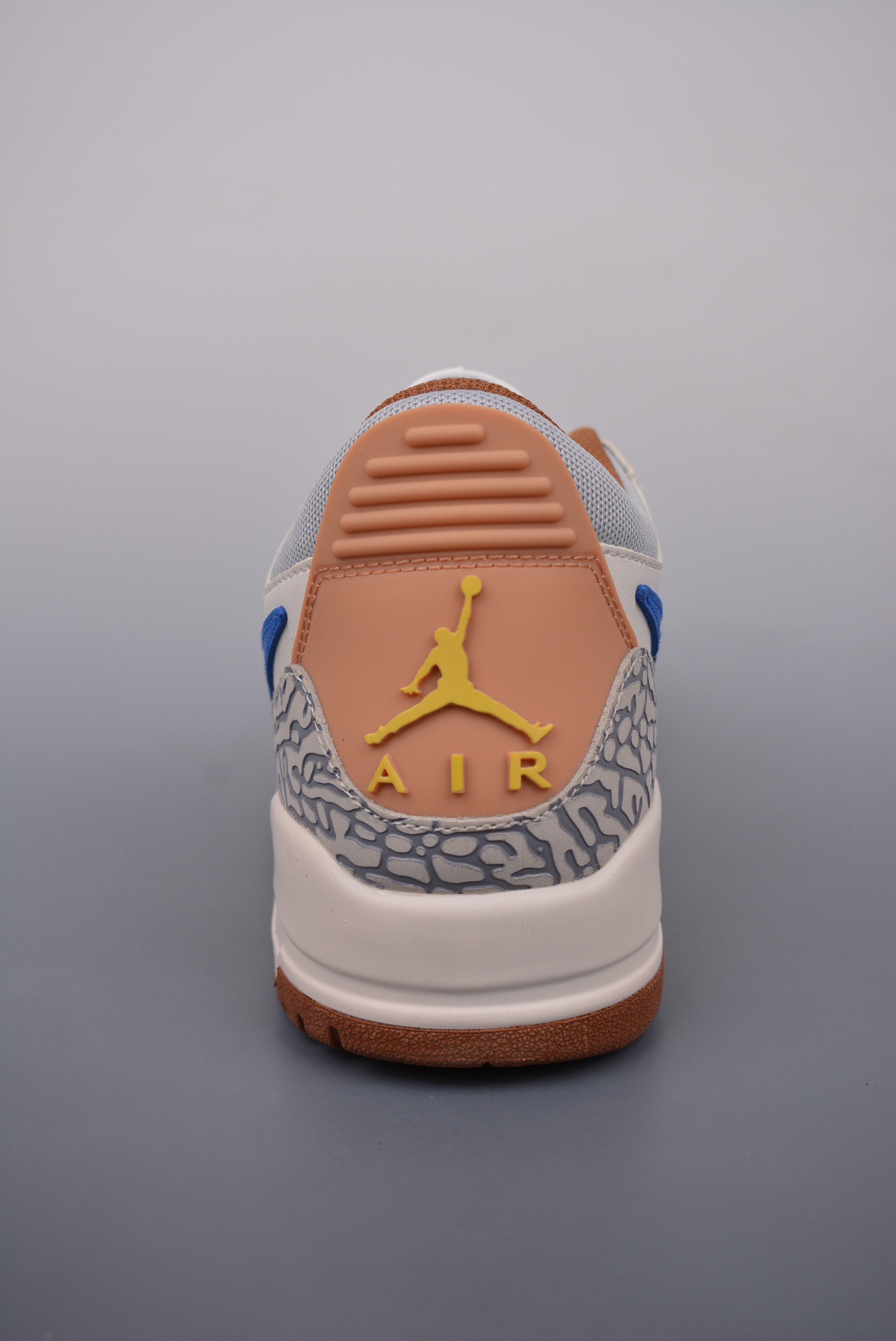 Nike Sneakers-325