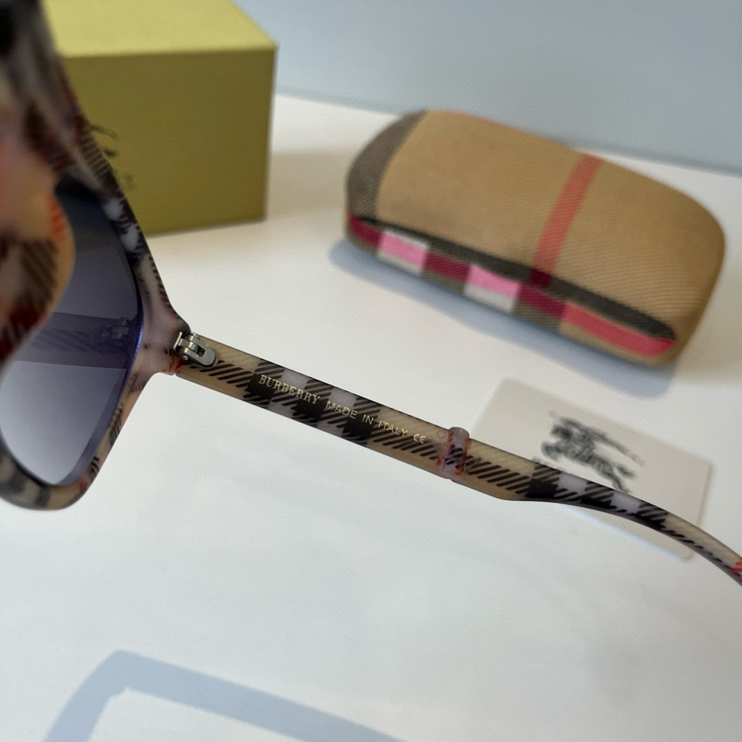Burberry glasses-16