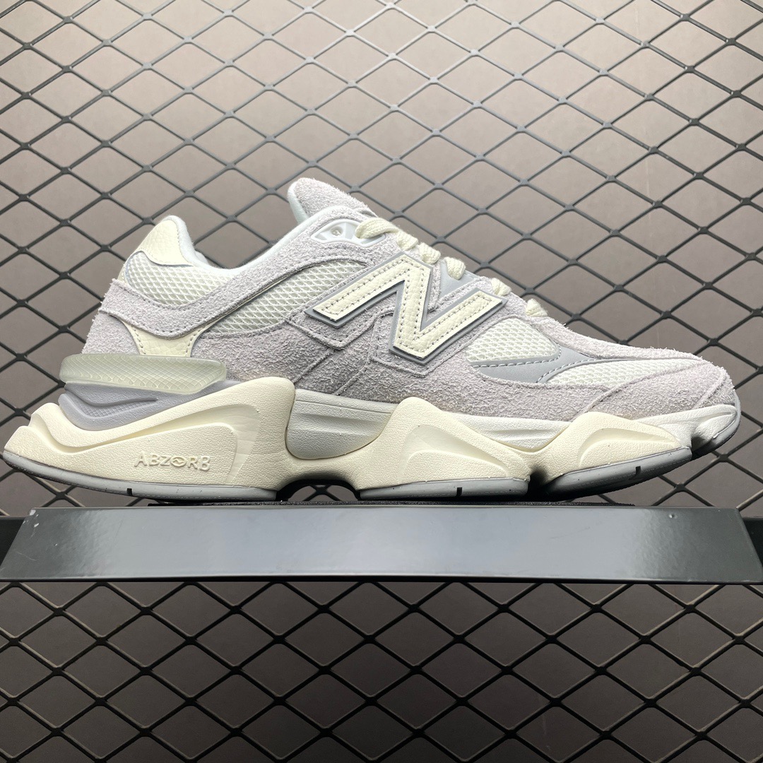 New Balance Sneakers-40
