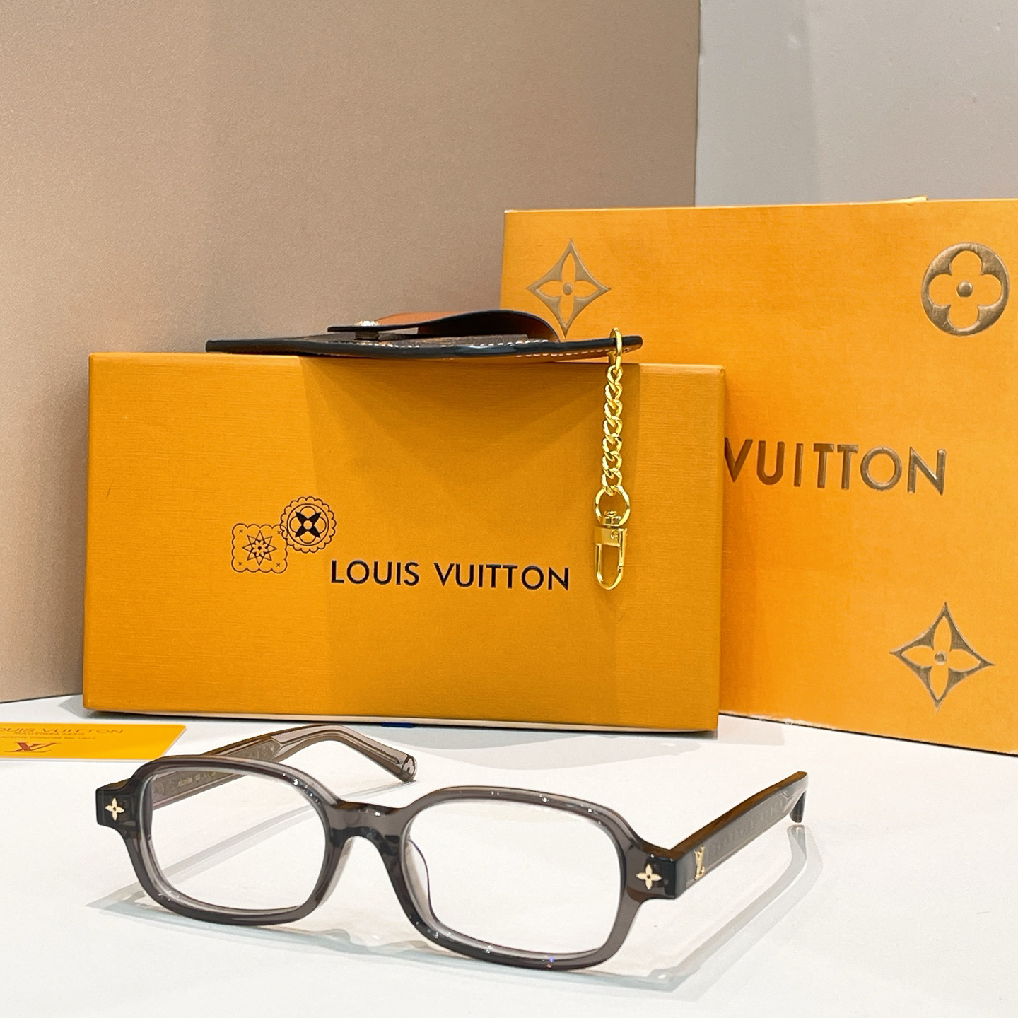 LV glasses-15
