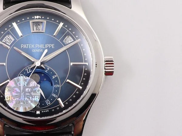 Complications 5205R-011 ANNUAL CALENDAR, MOON PHASES.  40 mm,Rose gold Blue Dial