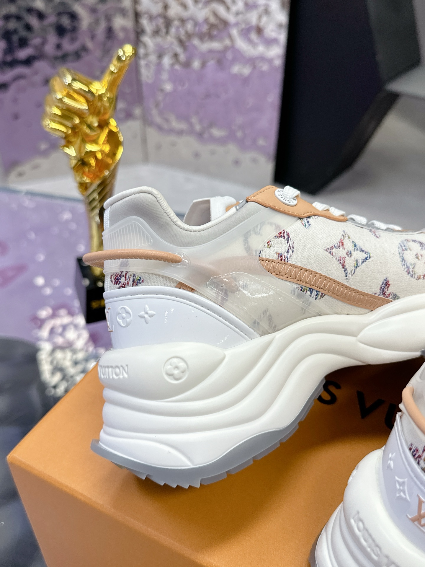 Lv Sneakers-203