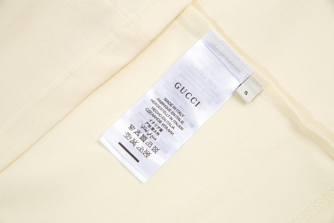 Gucci clothing-72