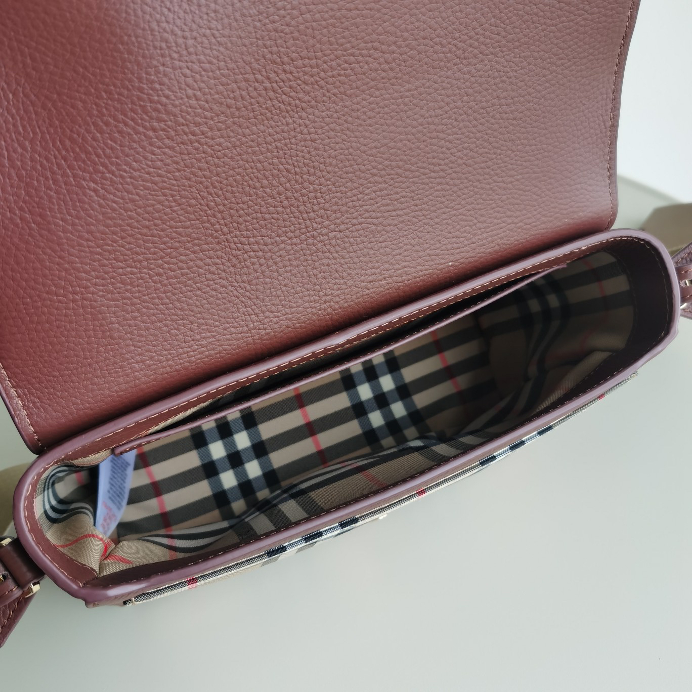 Burberry bag-115