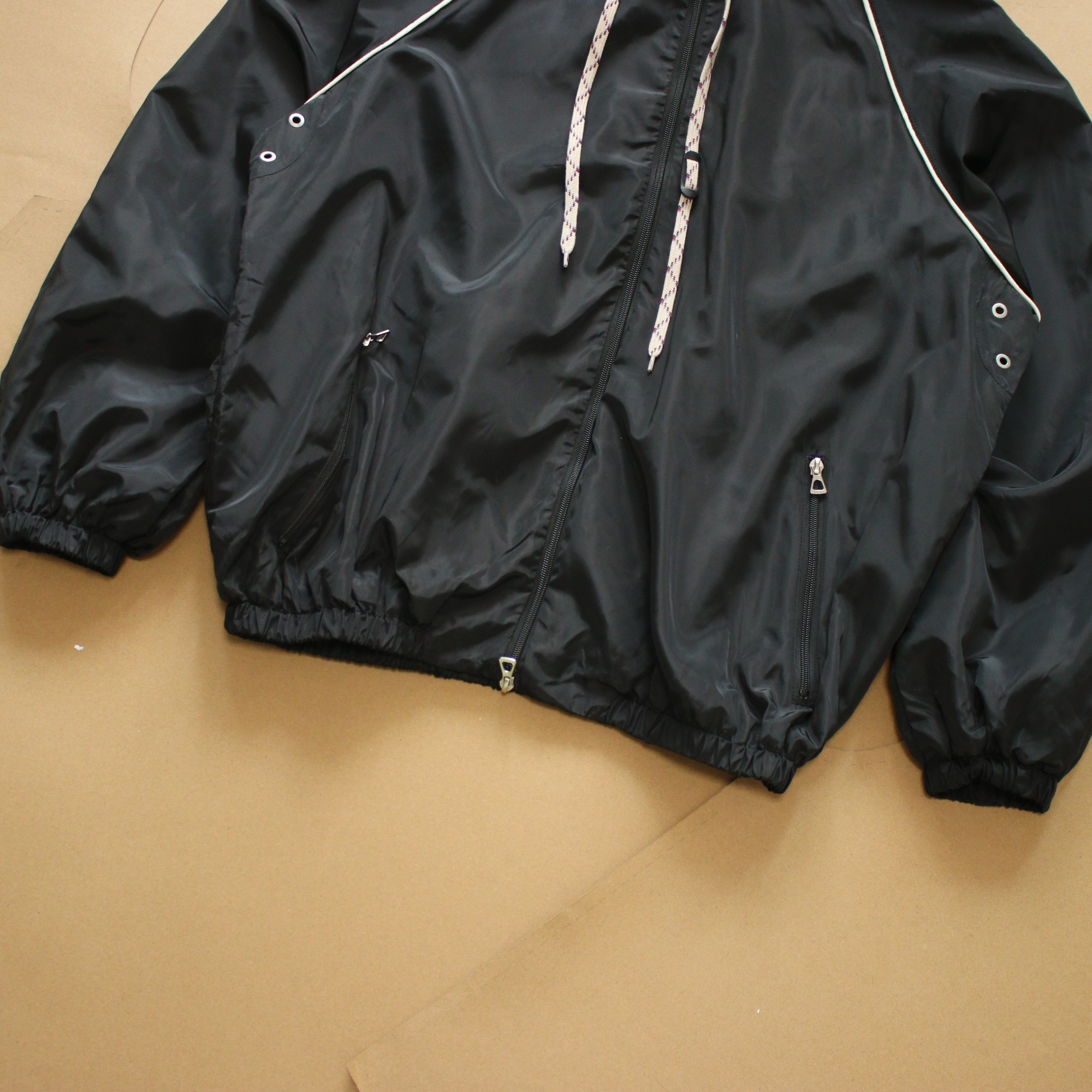 Gucci Clothing-340