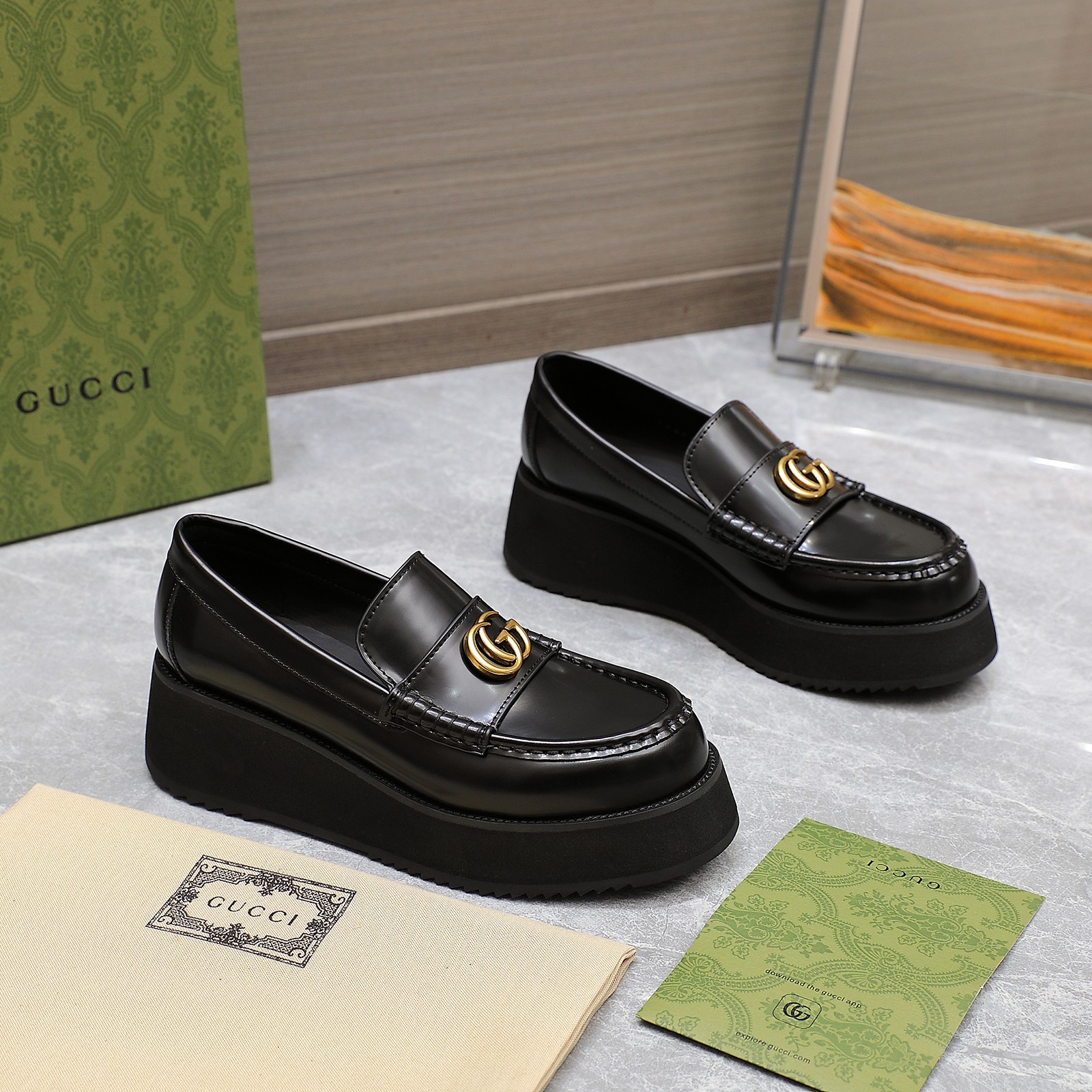 Gucci women's leather shoes-36