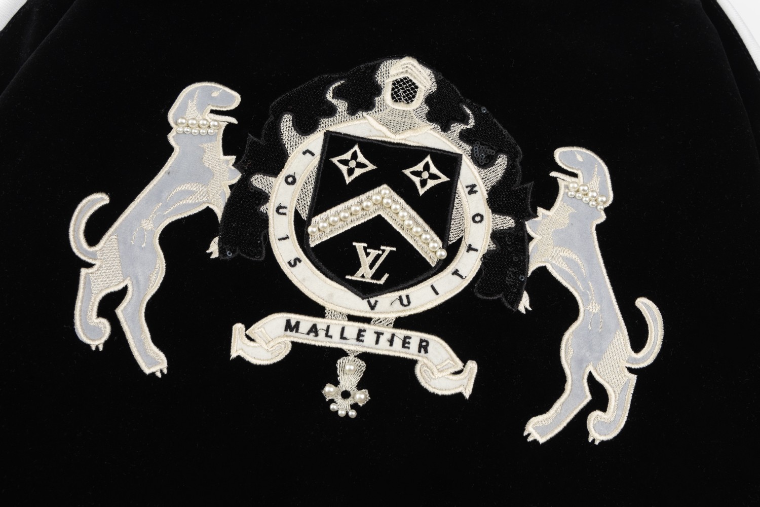 LV Clothing-328