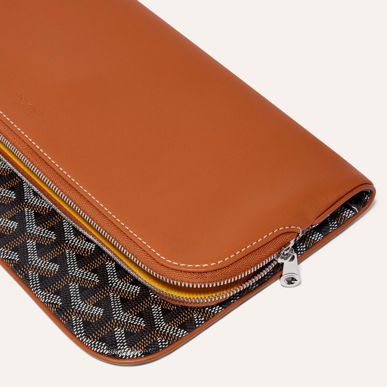 Sainte-Marie MM Clutch