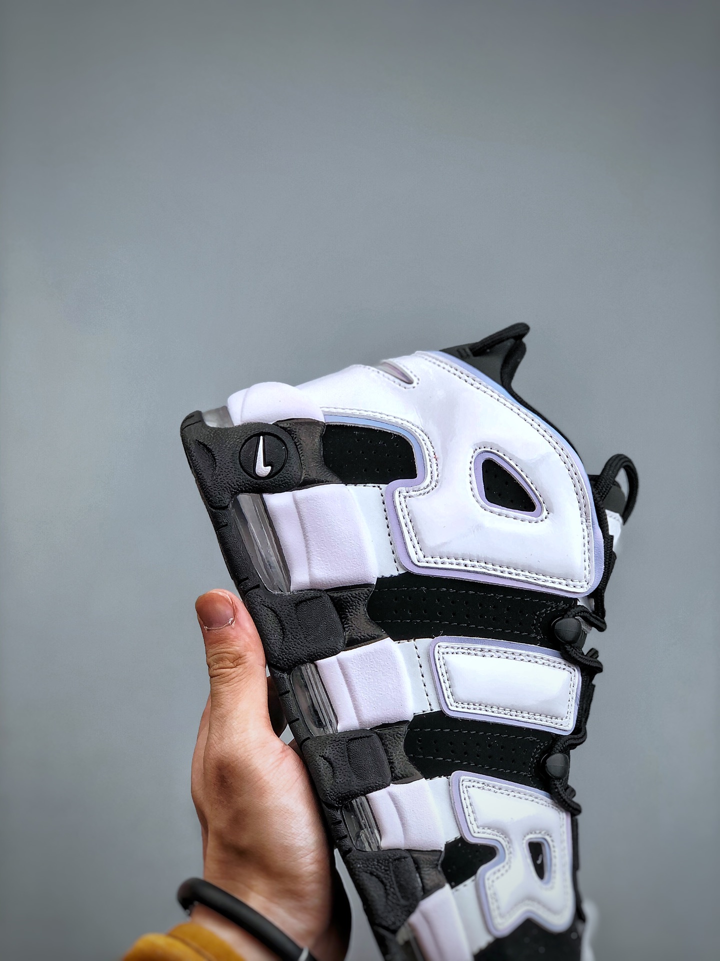 Nike Sneakers-333