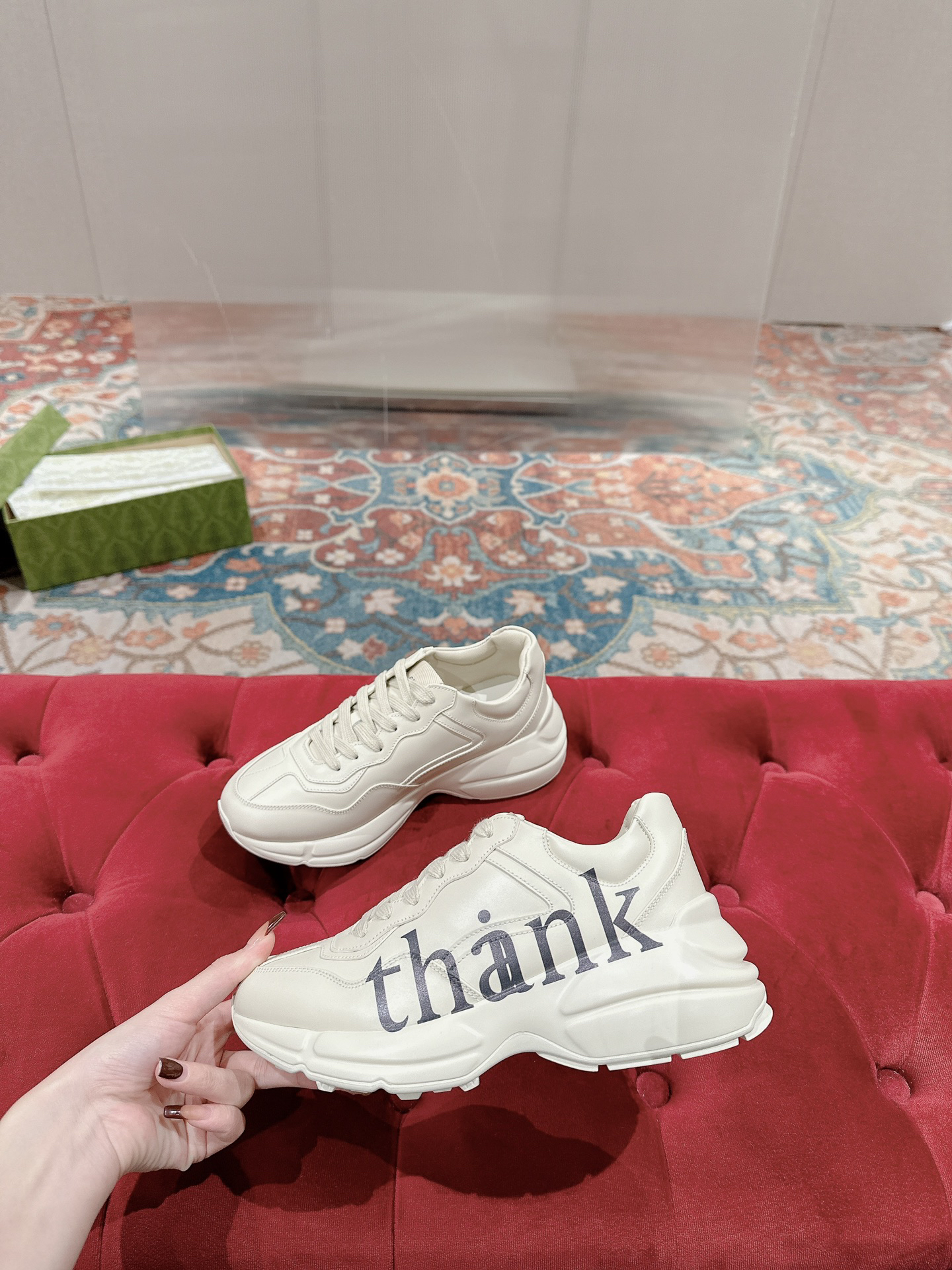 Gucci Sneakers-213
