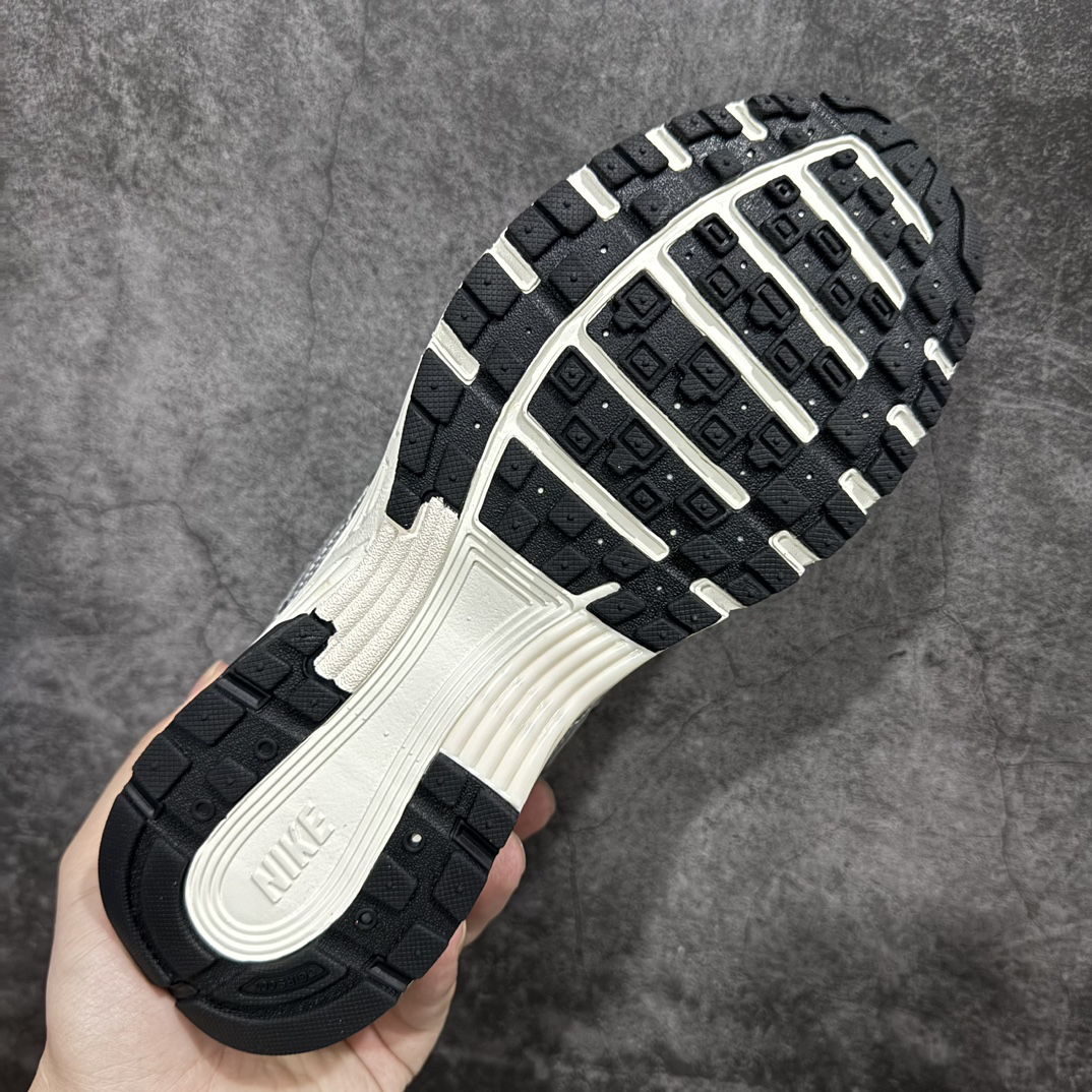 Nike Sneakers-99
