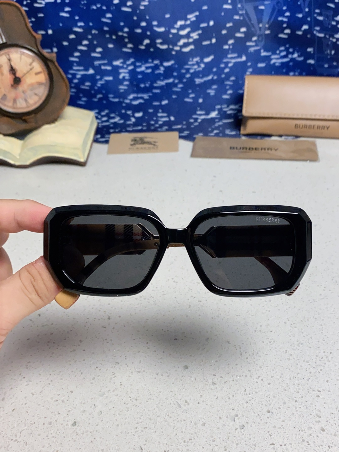 Burberry glasses-4