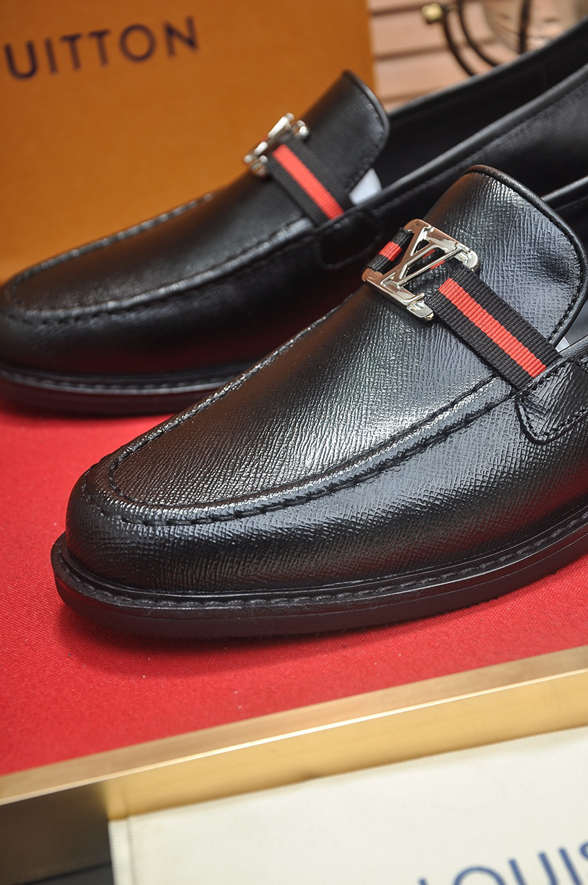 LV men's leather shoes-75