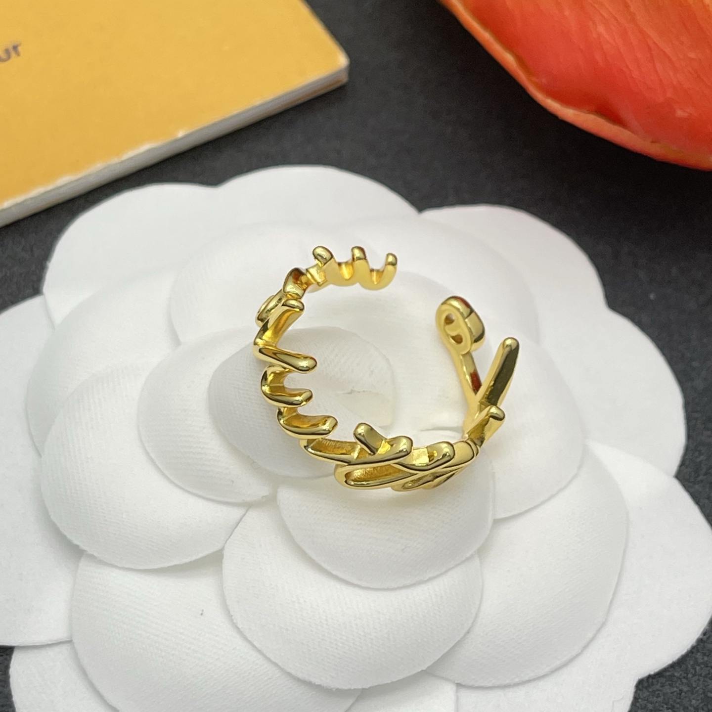 LV ring-80