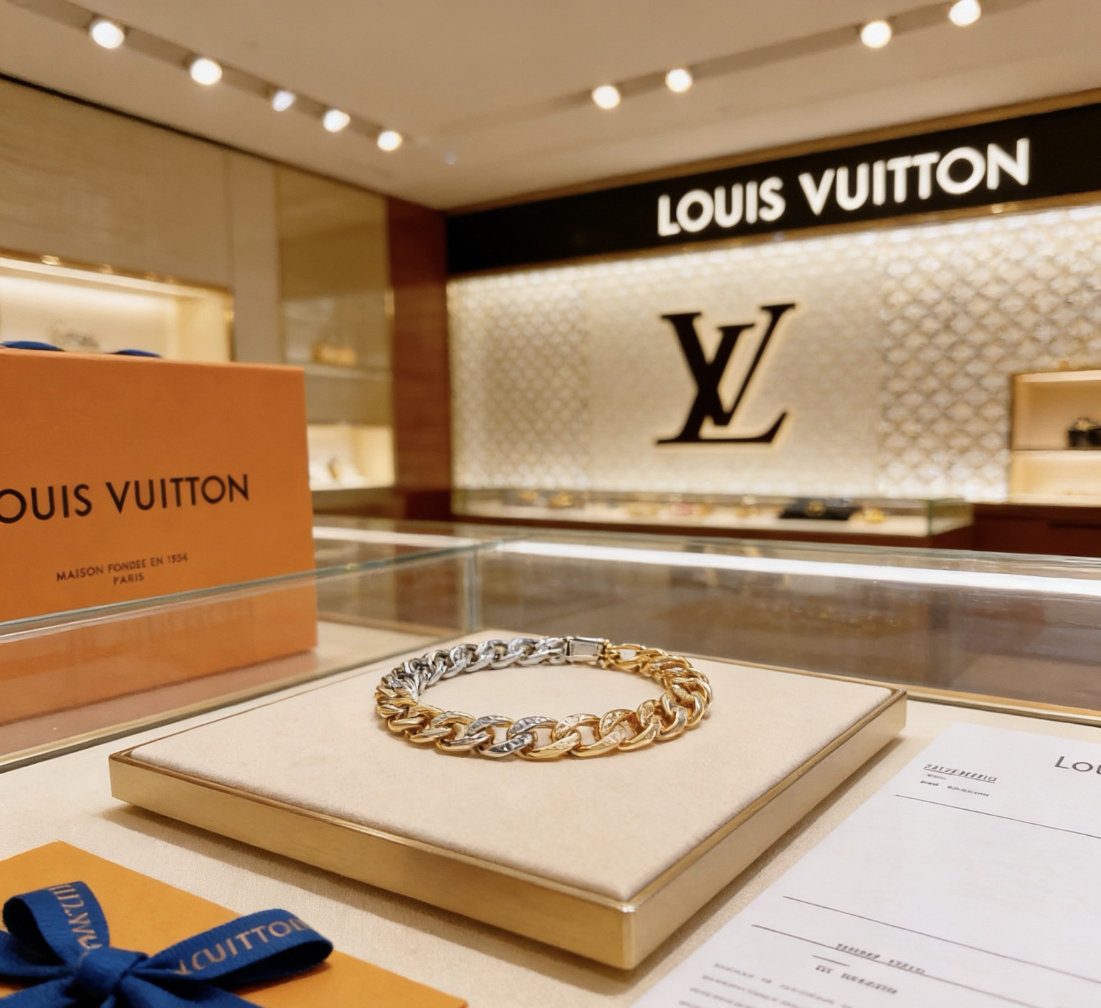 LV Bracelet-86