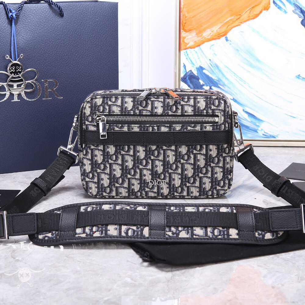 Dior DIOR SAFARI MESSENGER BAG