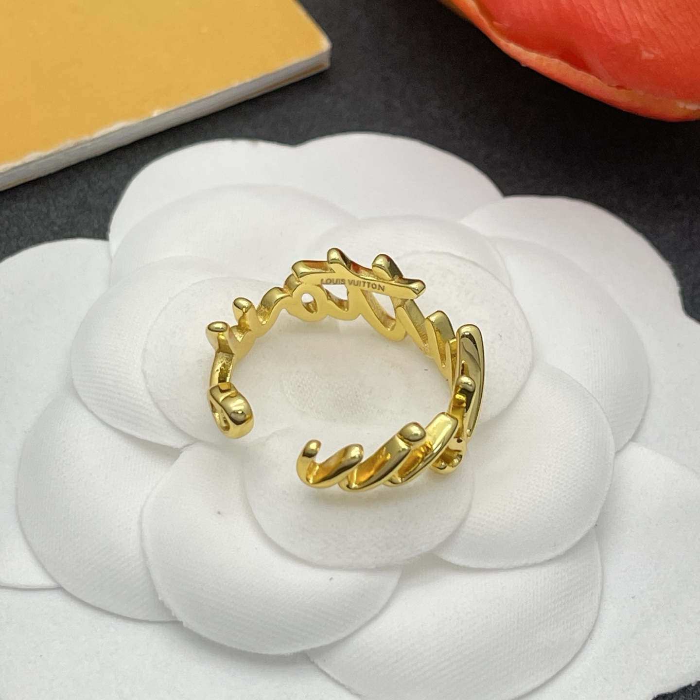 LV ring-80