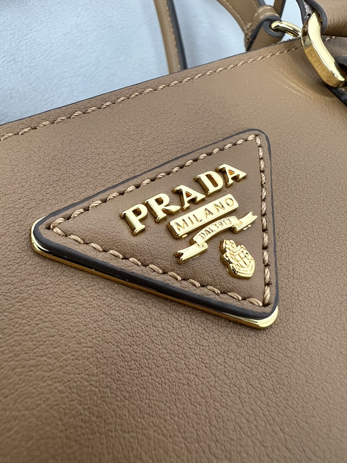 Prada bag-4