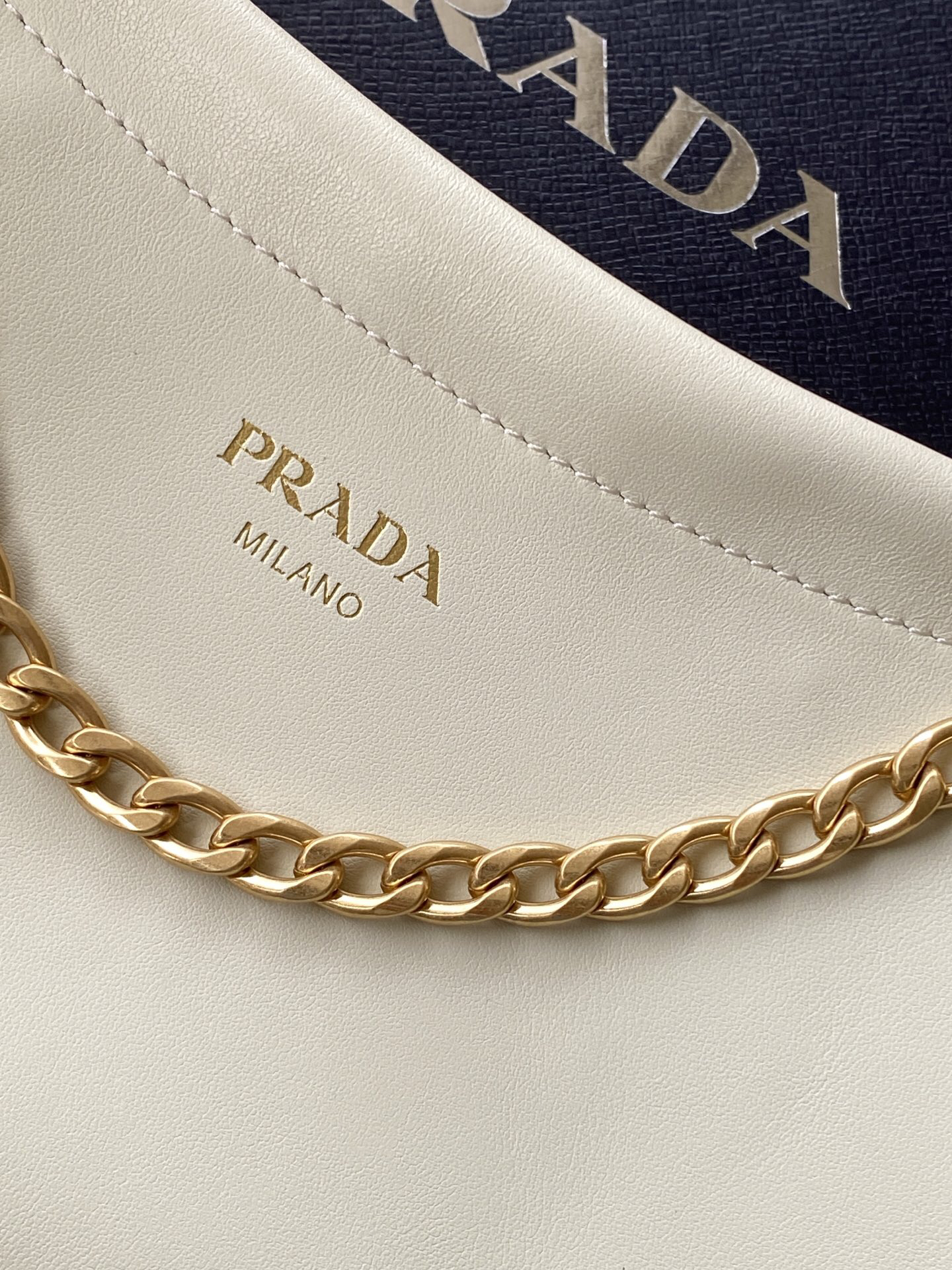 Prada bag-115