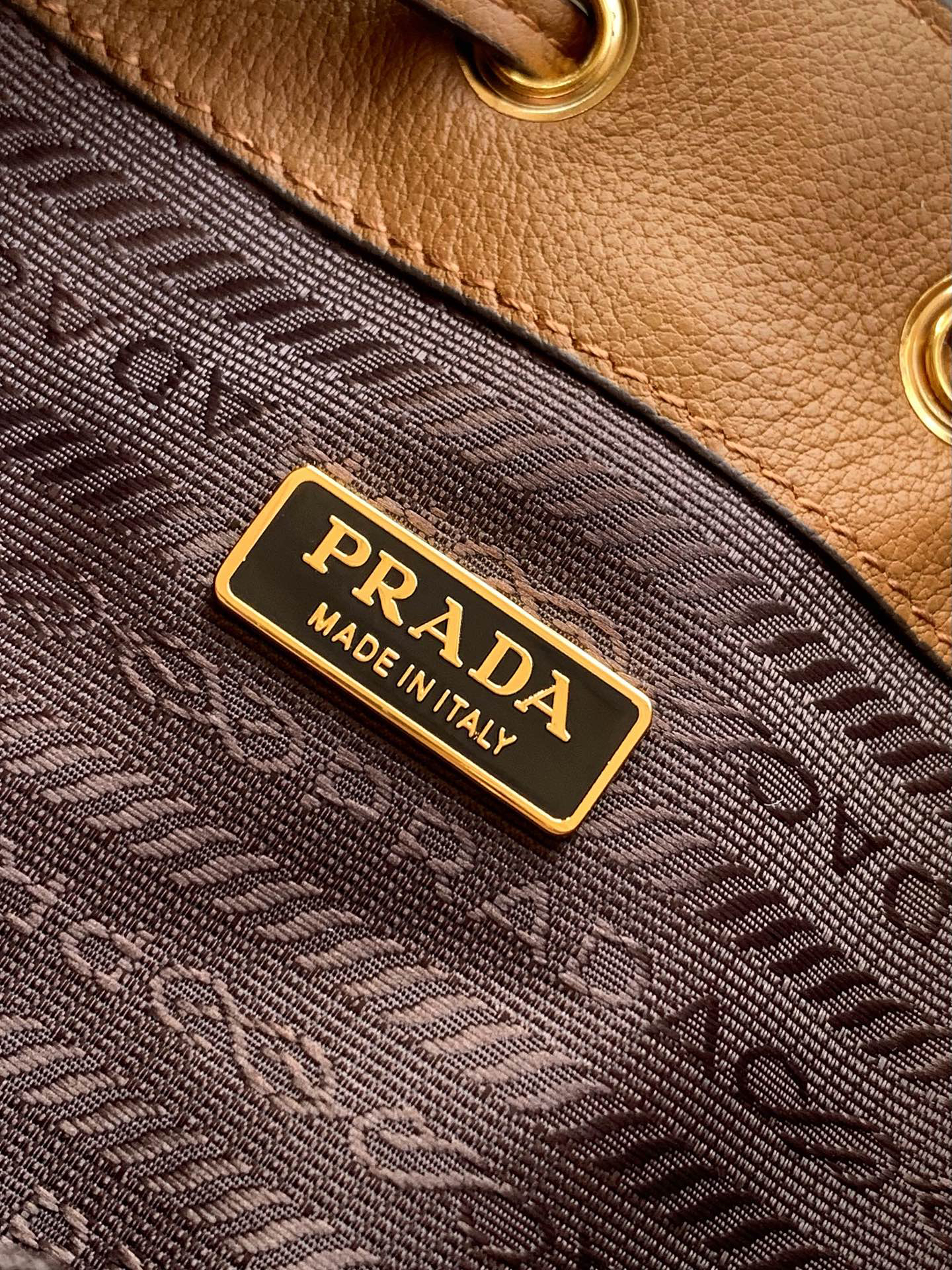 Prada bag-152