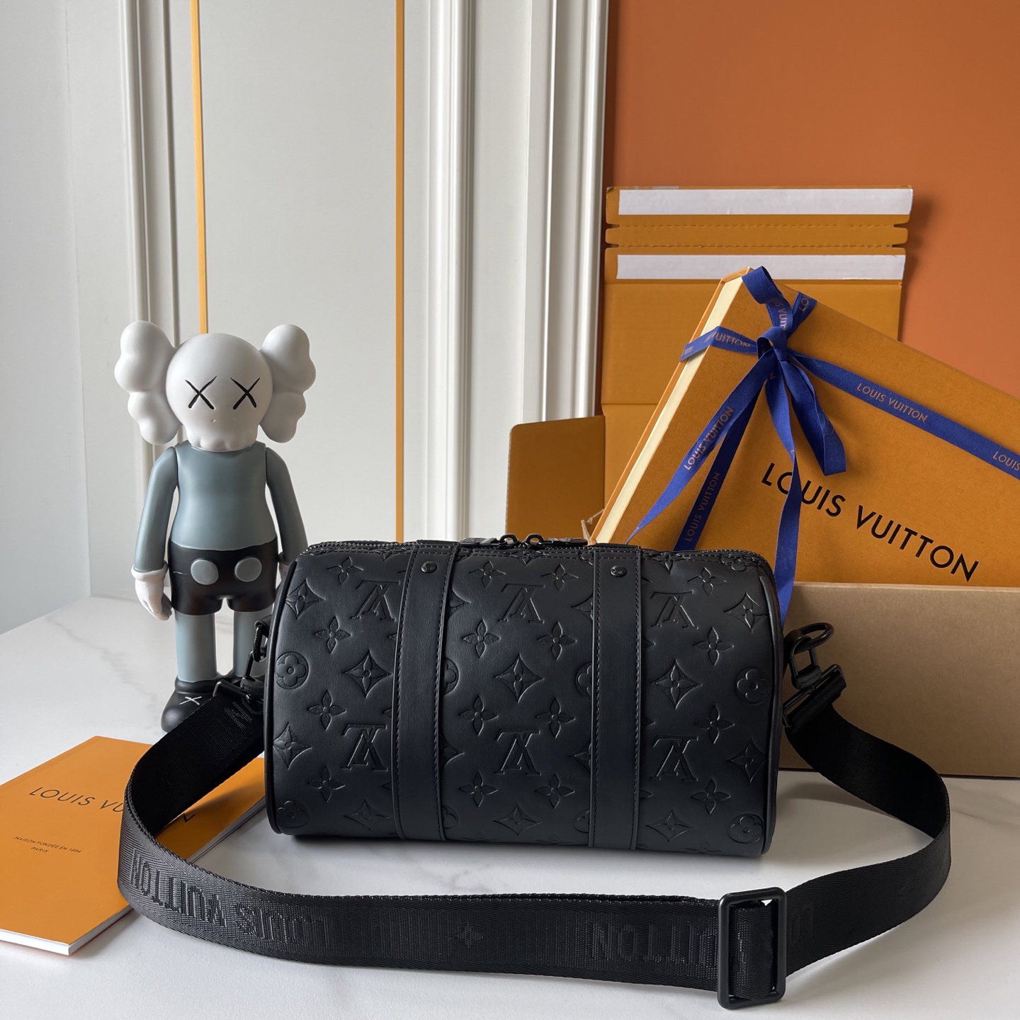 Louis Vuitton bag-153