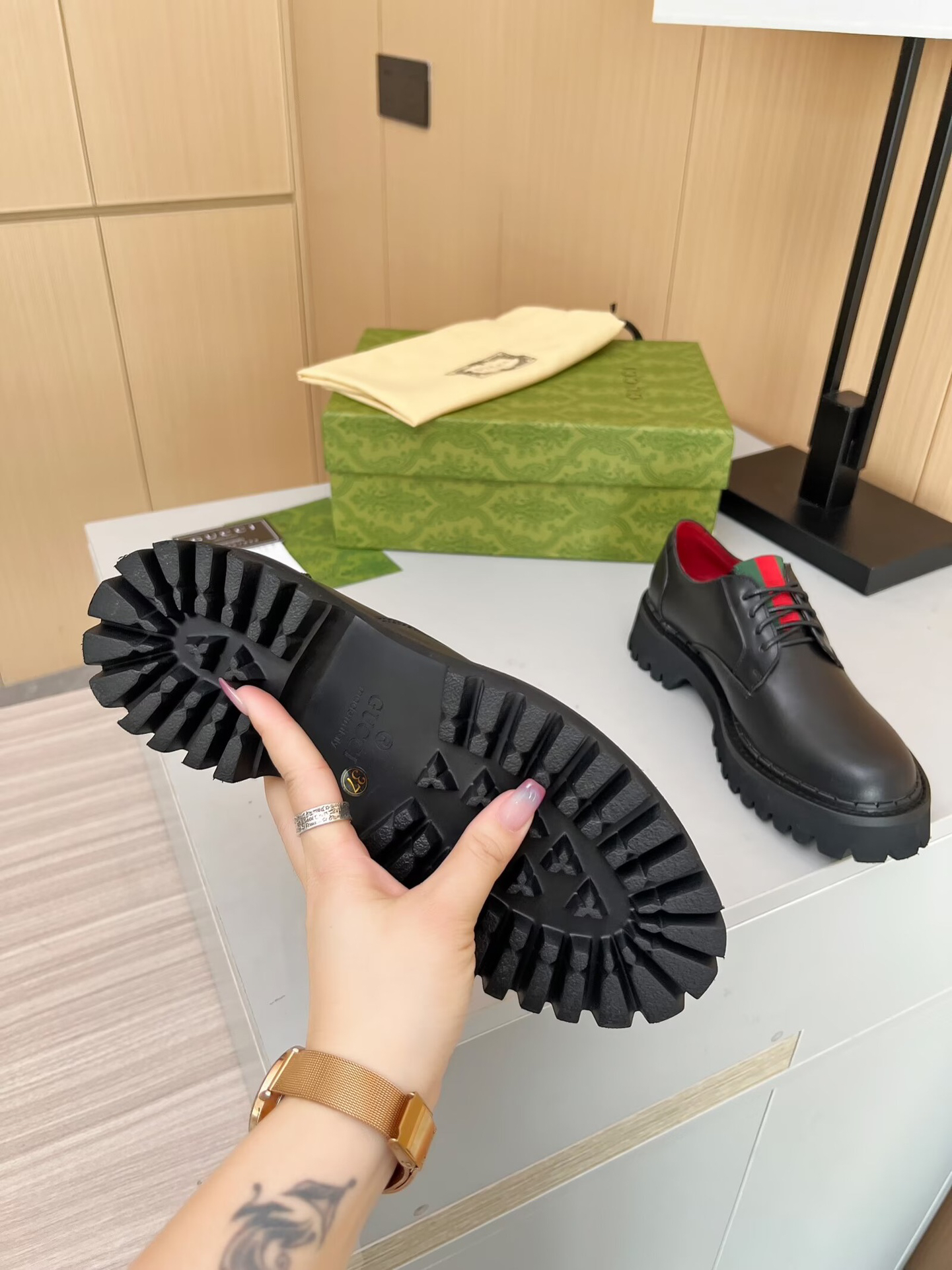 Gucci women's leather shoes-50