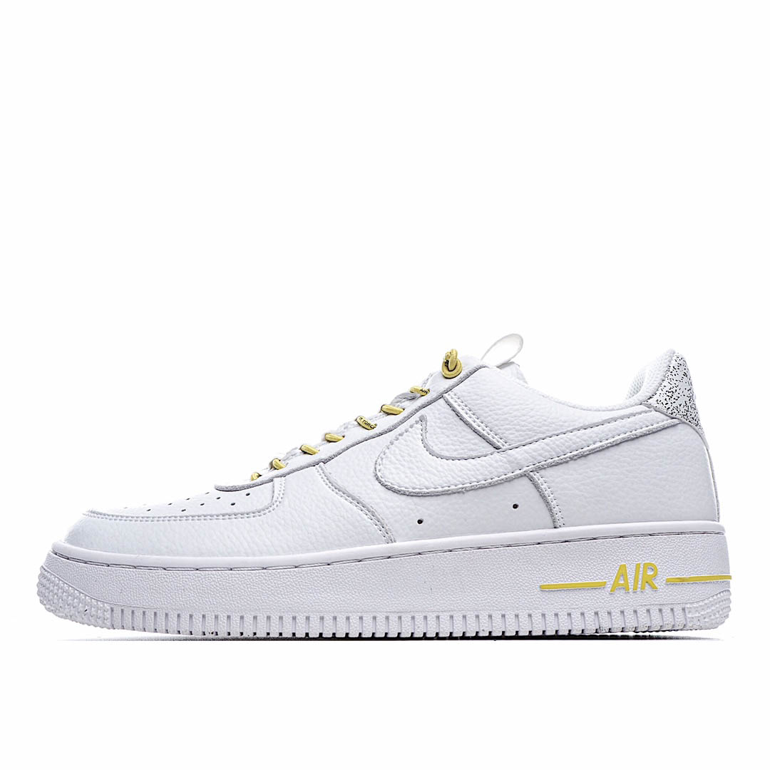 NIKE WMNS AIR FORCE 1 07 LX
