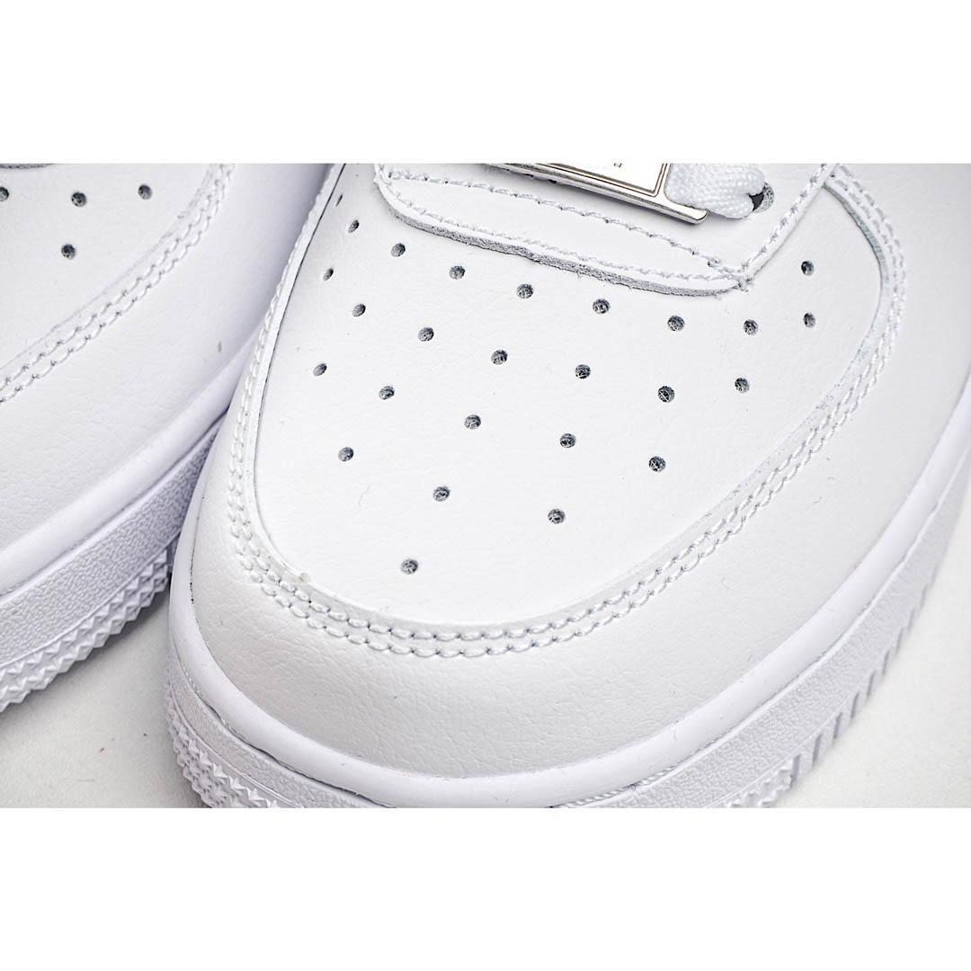 Nike Wmns Air Force 1 07 LXChrome Swooshes White 低帮