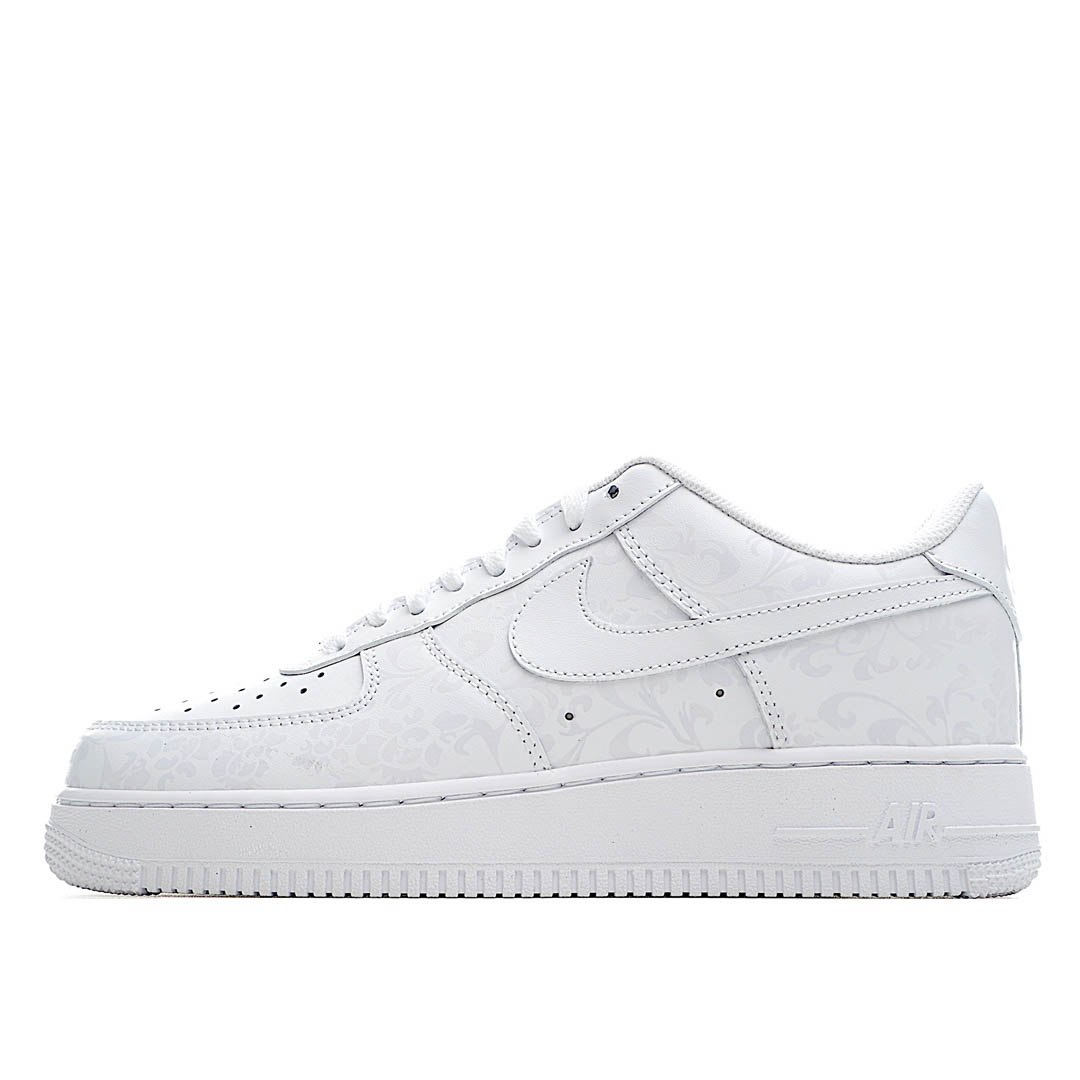 Nike Air Force 1 LV8