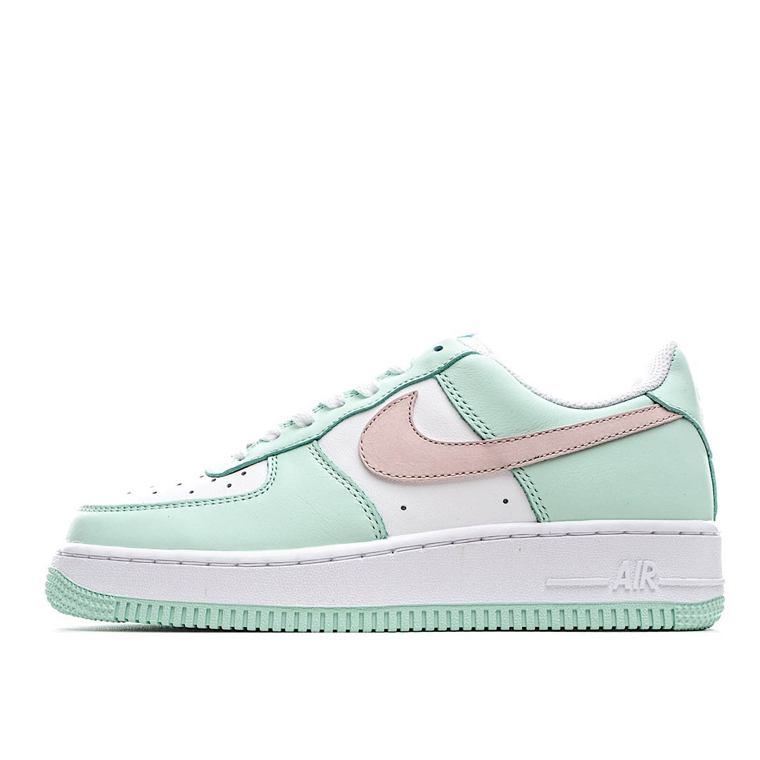Nike Air Force 1 07 White and Green Low Top