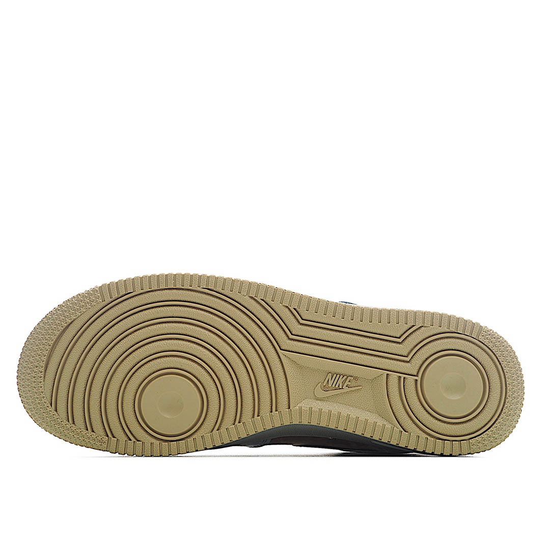 Nike Air Force 1 '07 