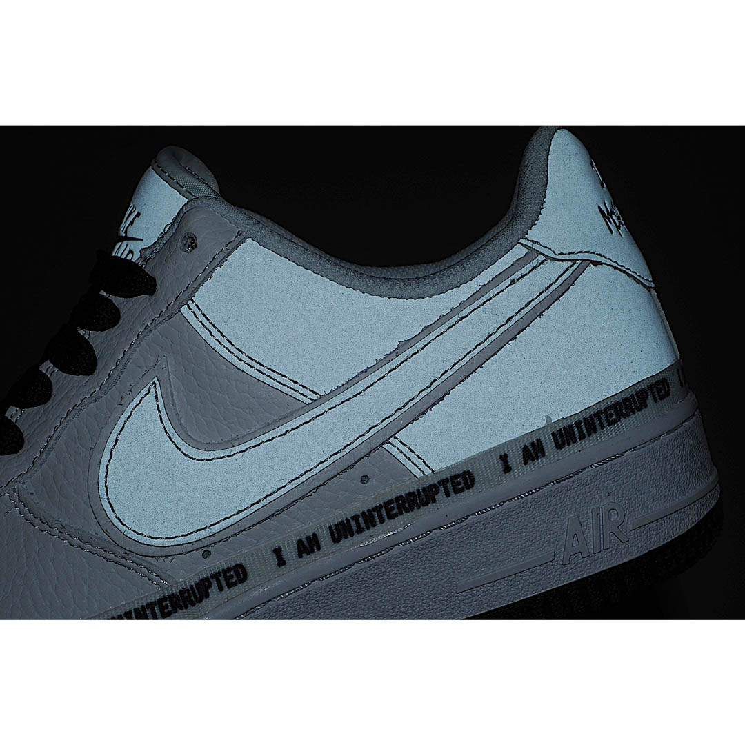 NikeUninterruptedNike Air Force 1