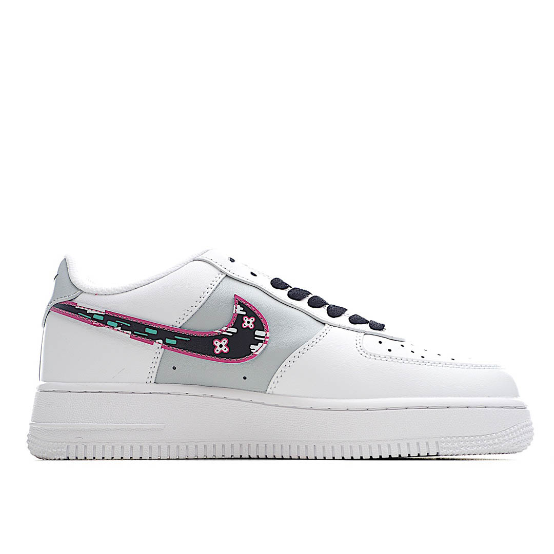 Nike Air Force 1 Low'07 Low Top Sneakers