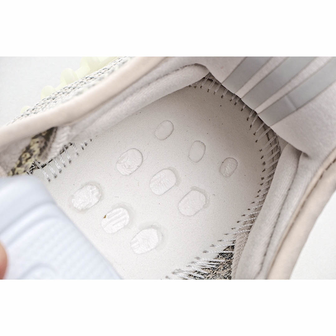 Adidas Yeezy Boost 350 V2 'Cloud White Reflective'