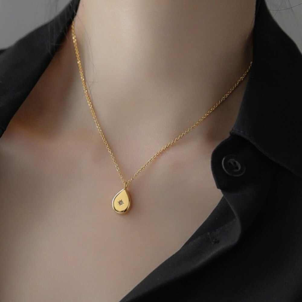 Geometric Square Pendant Droplet Necklace