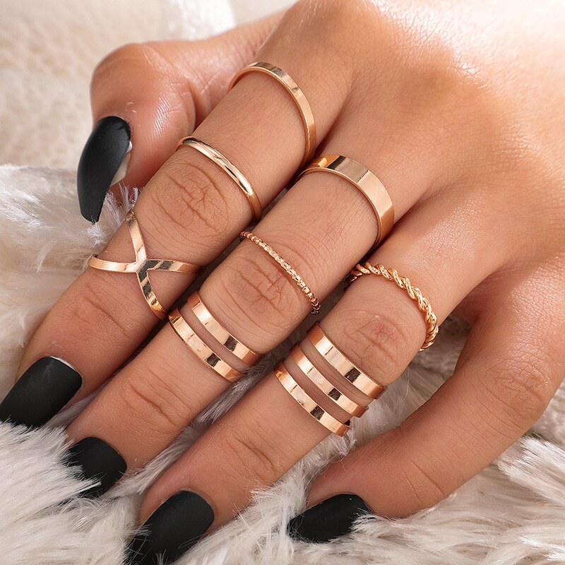 Fashionable new 8-piece rings set for women