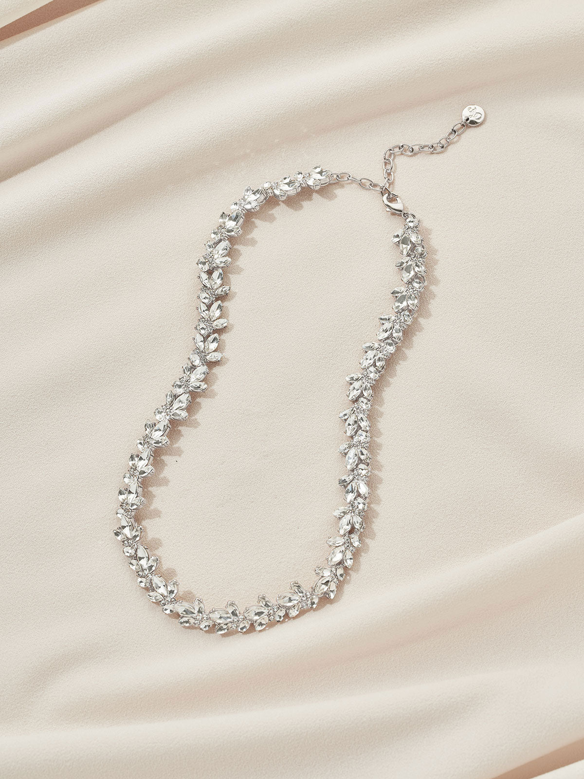 Gorgeous Glass Grystals Necklace