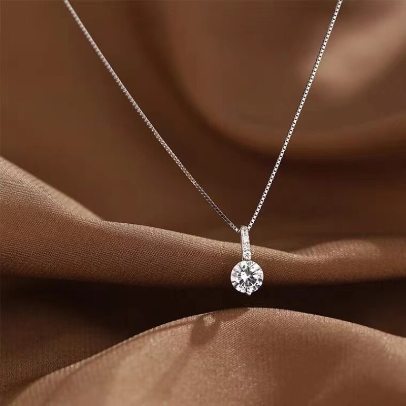 Shiny  Zircon Pendant Necklace