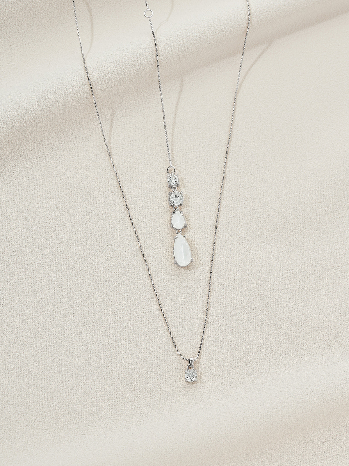 Beautiful back drop necklace