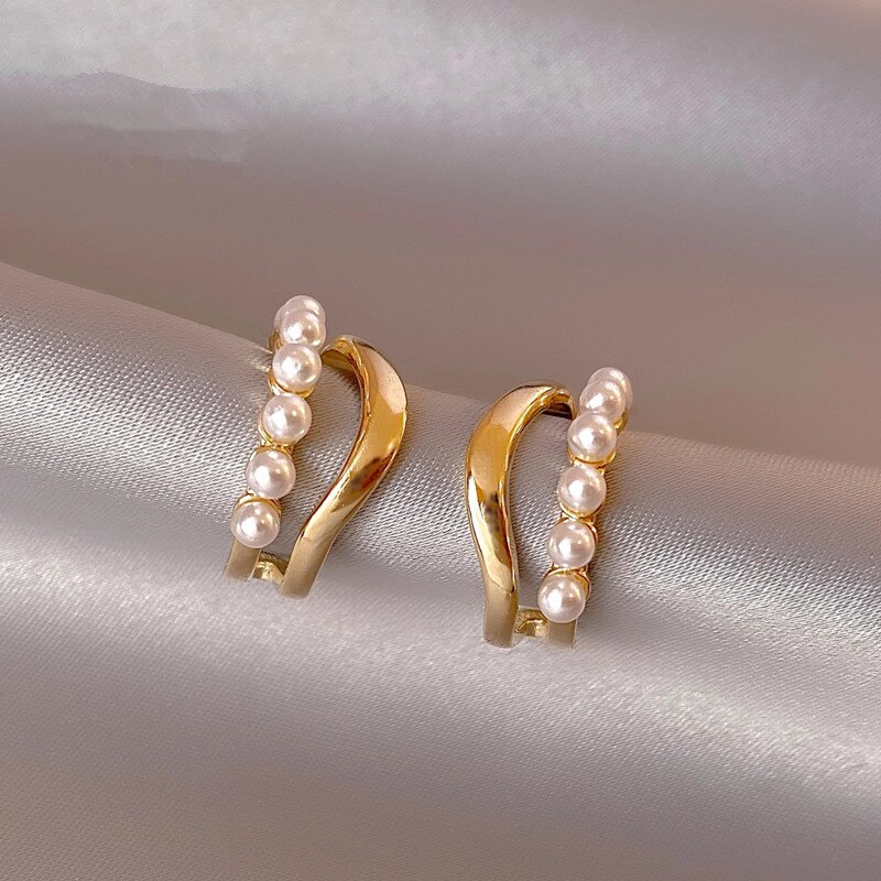 Imitation Pearl Geometric Stud Earrings