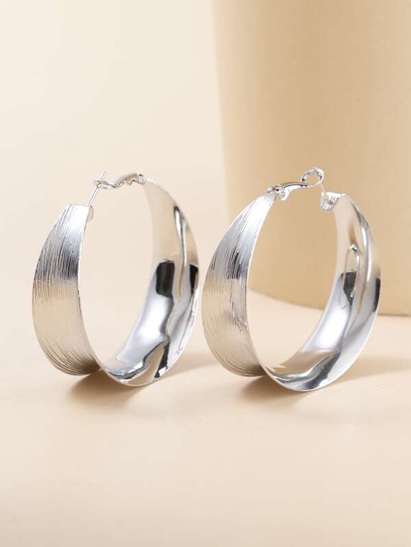 Minimalist Hoop Earrings