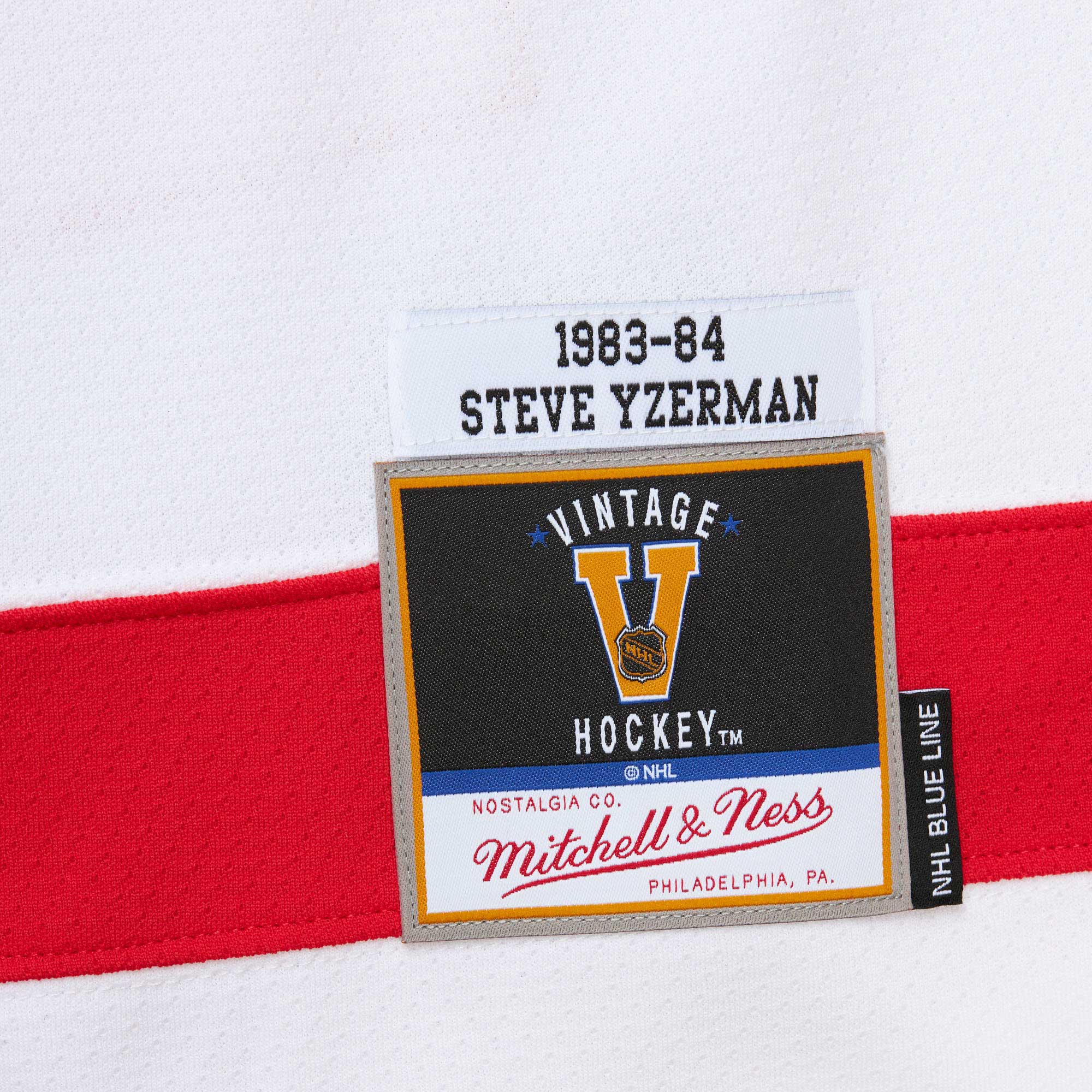 Detroit Red Wings Steve Yzerman Mitchell Ness White 1983/84 Blue Line Player NHL Jersey Men's