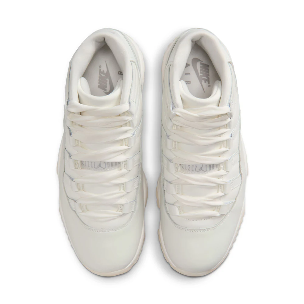 Air Jordan 11 Retro (WMNS) Pearl AR0715-110