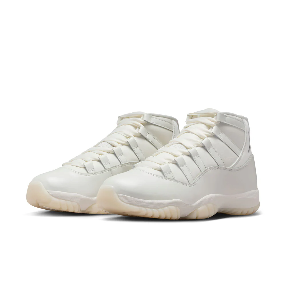 Air Jordan 11 Retro (WMNS) Pearl AR0715-110
