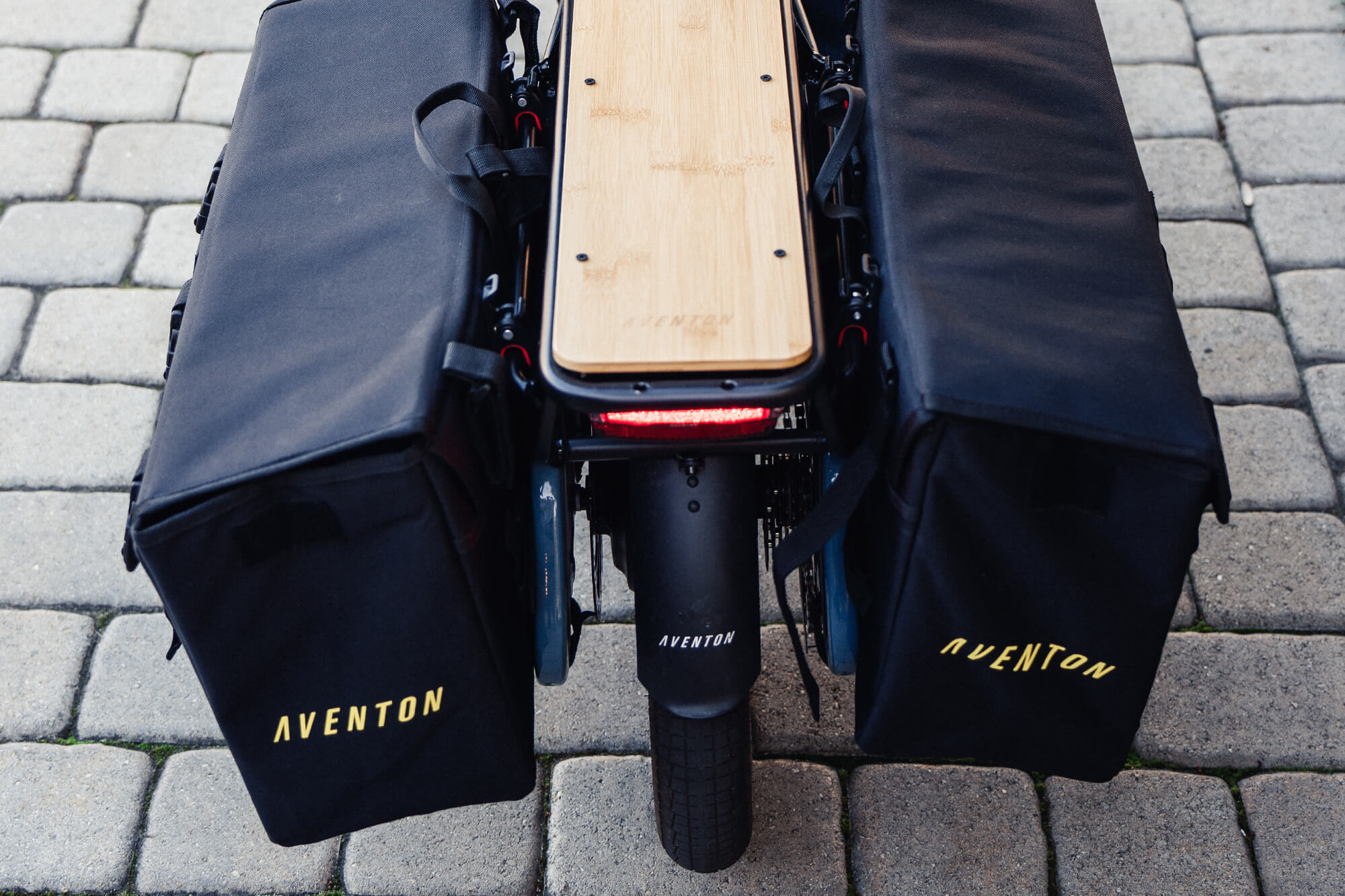 Abound Pannier