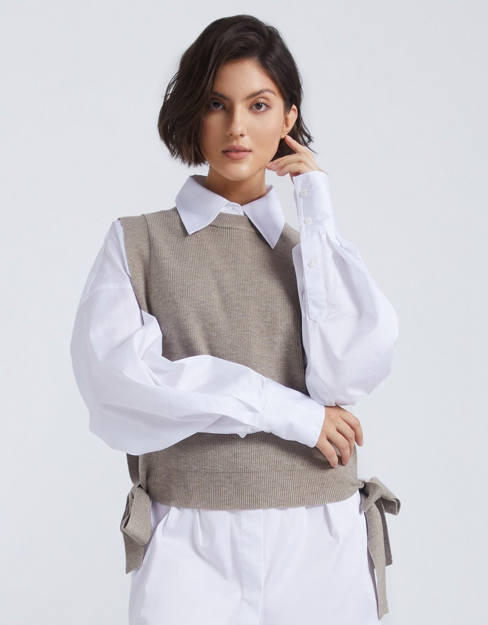 Crew Neck Mid-Length Knitted Vest