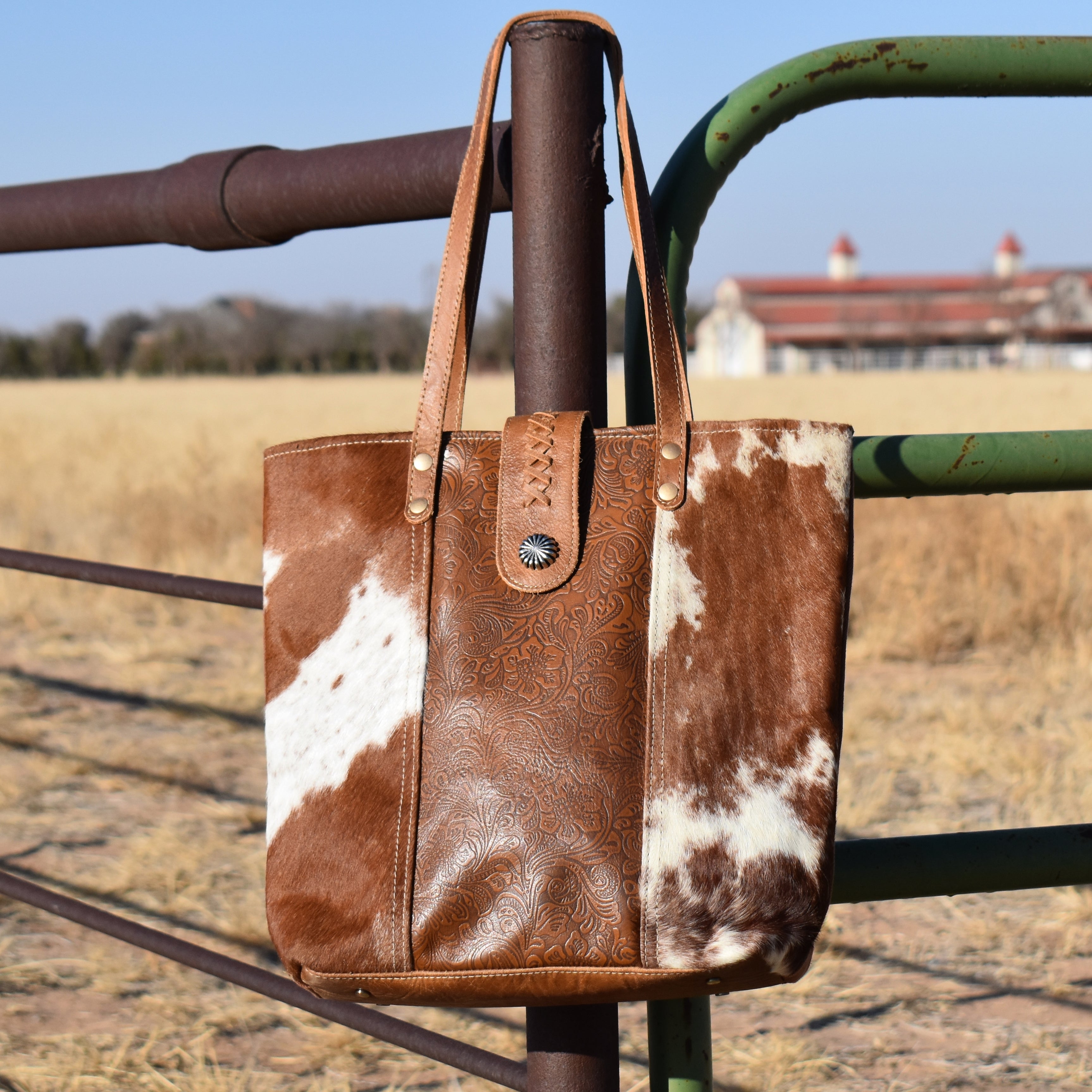 Grizzly Bear Tote Bag